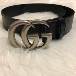 SOLD Gucci Leather Belt in Black with Silver.